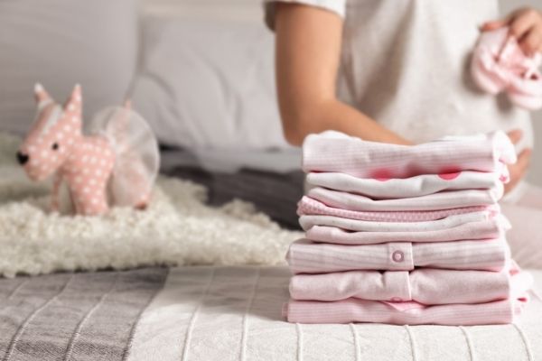 Cómo limpiar manchas de la ropa de bebé? - Dr. Beckmann